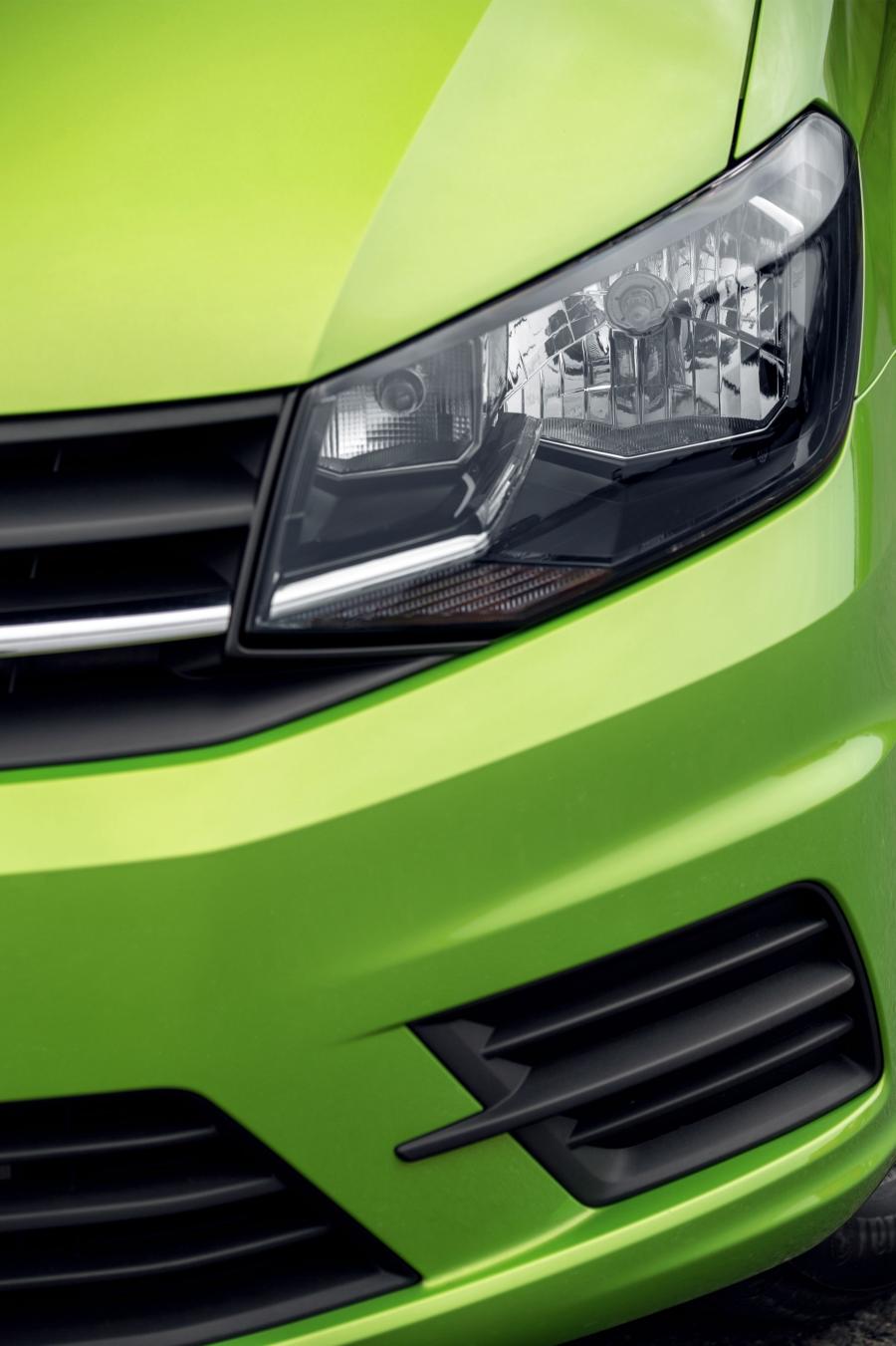 Детали экстерьера Volkswagen Caddy Kasten Trendline 2015 года  (UK) (фото 37 из 40)